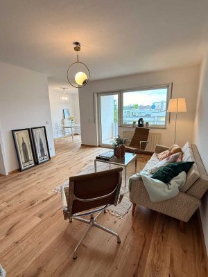 Attraktive 2,5 Zimmer Wohnung mit Balkon und TG Stellplatz