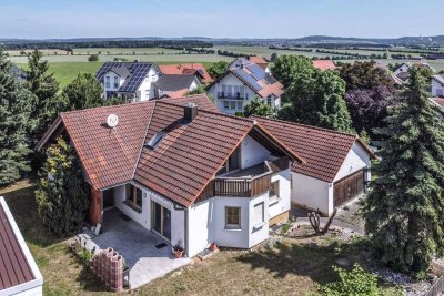 Zweifamilienhaus mit Potenzial in ruhiger Lage