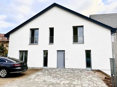 Doppelhaushälfte mit 169qm und Garten - Erstbezug nach Sanierung - zur Miete in Bechtheim