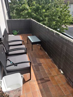 Gepflegte 3-Zimmer-Dachgeschosswohnung mit Balkon und EBK in Wörnitz