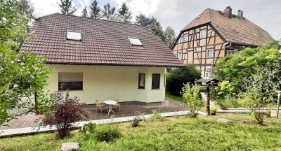 Einfamilienhaus + Nebengebäude • Lichtenau • 5 Zimmer  Balkon • Terrasse •  Brunnen