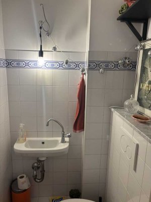 Charmante 1,5-Zimmer-Altbauwohnung mit Blick auf die Pianofabrik