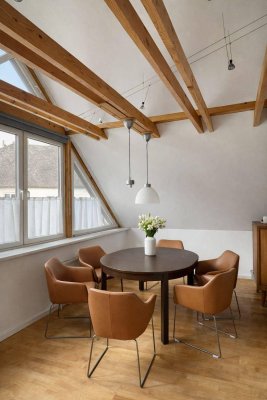 Sonnige 4-Zimmer-Dachgeschosswohnung mit 44 m² Dachterrasse und Blick auf Krems