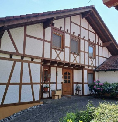 Charmantes Einfamilienhaus mit idyllischem Garten - Ideal für Familien