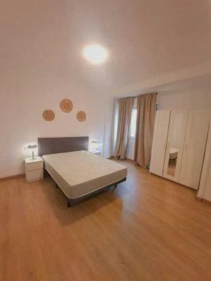 Sofort verfügbar: Helles 42m² Studenten-Apartment (möbliert) in Passau