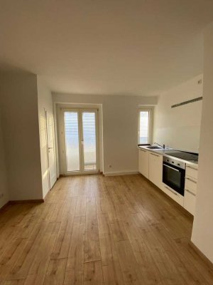Großzügige und helle 3-Zi. Wohnung mit Balkon