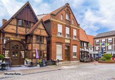 Wohn-/Geschäftshaus