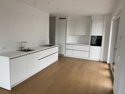 Moderne 2-Zimmer-Wohnung mit Balkon und EBK in Biberach