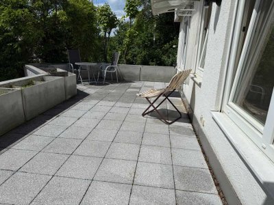 LE-Musberg: 4,5-Zimmer-Wohnung mit großer Dachterrasse & Garage - renovierungsbedürftig