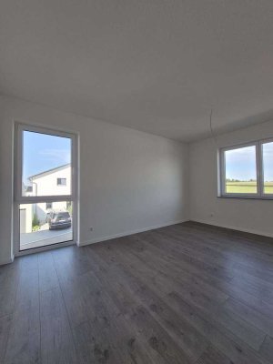 Moderne und geräumige 3-Zimmer-Wohnung im Obergeschoss