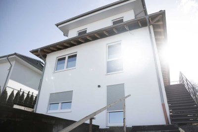 Helle 2-Zimmer-Wohnung mit Terrasse ab 01.01.2026