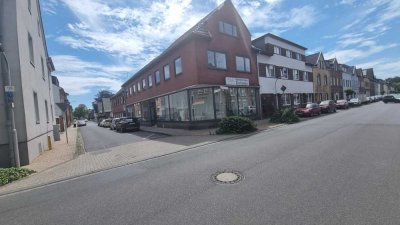 So groß wie ein Einfamilienhaus - freundliche 6-Zimmer-Wohnung in Alsdorf mit eigenem Eingang