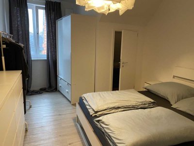 Geschmackvolle, gepflegte 3-Zimmer-Wohnung mit geh. Innenausstattung mit Balkon und EBK