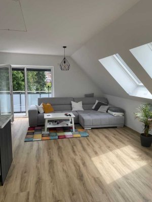 3 Zimmer Maisonette Wohnung mit Balkon und Klimaanlage.