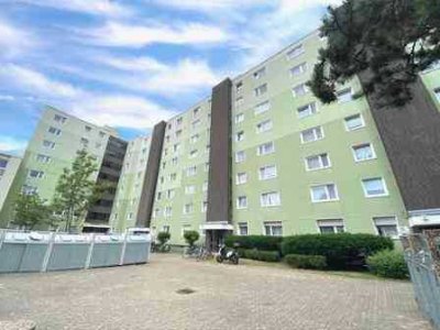 Großzügige 4-Zimmer-Wohnung mit Balkon und neuem Bad
