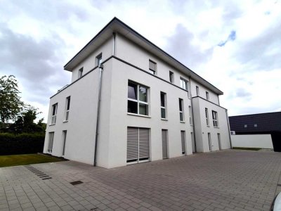 Schön geschnittene, offen gestaltete Erdgeschosswohnung mit ca. 84m² Wohnfläche…