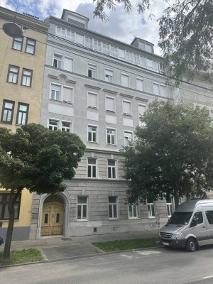 Leistbare, sanierungsbedürftige Eigentumswohnung mit viel Potenzial nähe Augarten