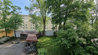 DACHAU-OST - Ruhiges vermietetes Appartement mit Balkon und viel Potential