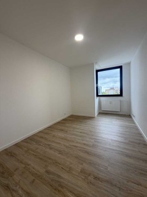 ERSTBEZUG nach Sanierung - 1-Zimmer-Wohnung in der Richard-Schirrmann-Straße