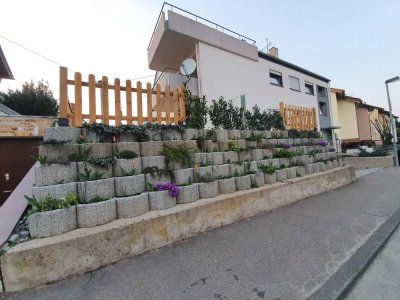 Modernisierte 2,5-Zimmer-Wohnung mit Balkon und Einbauküche in Neckarsulm