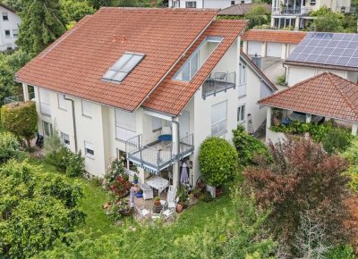 attraktive 2,5 Zimmer Eigentumswohnung
sehr ruhige Südlage - wenige Minuten zum See