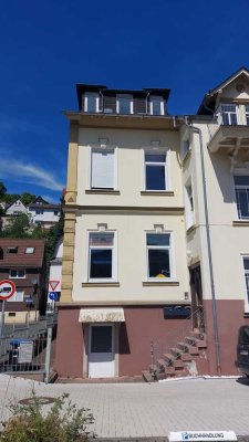 " RESERVIERT " Komplett sanierte, gemütliche, helle Single DG Wohnung