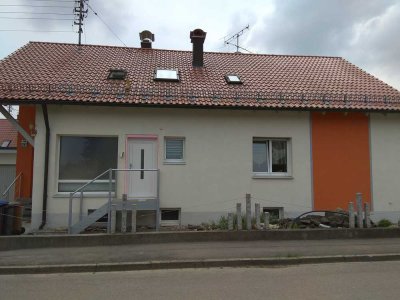 Gepflegte 4-Zimmer Dachgeschosswohnung in Buxheim