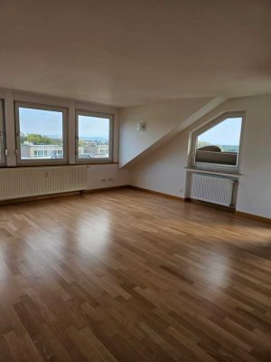 4-Zimmer Dachgeschosswohnung in Friedrichshafen