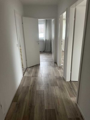 3 - Zimmer DG Wohnung auf Betriebsgelände und in Bahnhofsnähe zu vermieten!