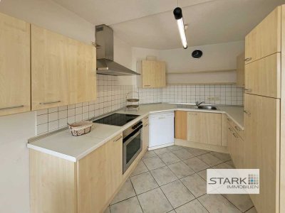 Helle Maisonettewohnung mit Studio, Balkon, Gartenanteil & Carport!