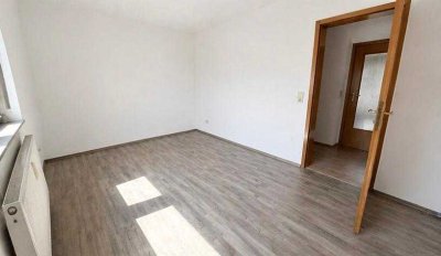 Renovierte helle 3,5-Zimmer Wohnung - Balkon - Garten - moderne Küche - in Mannheim-Schönau