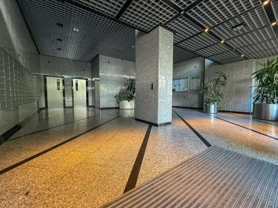 Zuhause ankommen: Sonnige Wohnung mit Loggia und Blick ins Grüne