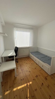 Möblierte Wohnung mit eigener Küche und Badezimmer