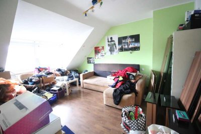 Schöne, zentrale 2- Zimmerwohnung mit Einbauküche zu vermieten