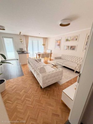 Moderne 3-Zimmer-Wohnung mit Tiefgarage, Küche und großem Balkon