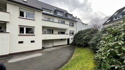 Stilvoll Wohnen in Bergerhausen: Moderne Dachgeschosswohnung mit Garage und traumhafter Dachterrasse