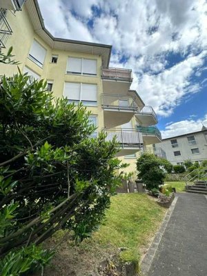 Geschmackvolle 2-Zimmer-Wohnung mit EBK in Kelkheim (Taunus)