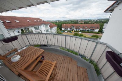 2-Zimmer Maisonette Wohnung in herrlicher Lage, Balkon, Carport, neuwertige Einbauküche!!!