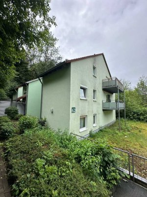 Vermietete 2-Zimmer-Dachgeschosswohnung mit eigenem Stellplatz