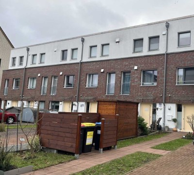 Energieeffizientes Reihenmittelhaus mit 4 Zimmern sehr gut ausgestattet in ruhiger Lage von Bramfeld