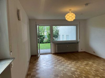Tolle Pendlerwohnung, 1,5 Zimmer mit EBK und Stellplatz