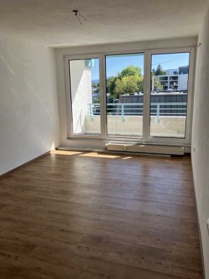 Helle geräumige Terrassen-Wohnung in der City (3.010)