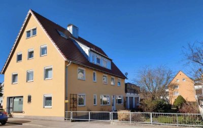 Anlageobjekt in St. Mang: Mehrfamilienhaus mit Praxis, zwei großen Wohnungen und Ausbaupotenzial