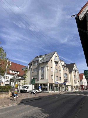 Sehr helle, barrierefreie und gut geschnittene 1,5-Zimmer-Wohnung im Herzen von Echterdingen