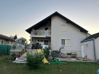 Großes Haus mit Baureserve – 8 Zimmer &amp; zwei Grundstücke mit Entwicklungspotenzial