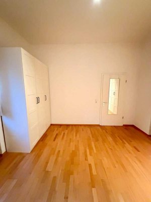 Wohnen mit Charakter: 2-Zimmer-Wohnung in der Schwetzingerstadt