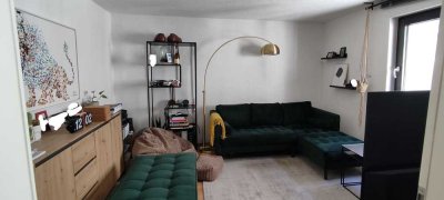 Teilmöbelierte 3-Raum-Wohnung in Ludwigsburg Eglosheim / 2erWG-geeignet!