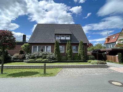 *Jede Menge Möglichkeiten*
Zweifamilienhaus mit gutem Gesamtkonzept in ruhiger Lage von Neuenkirche