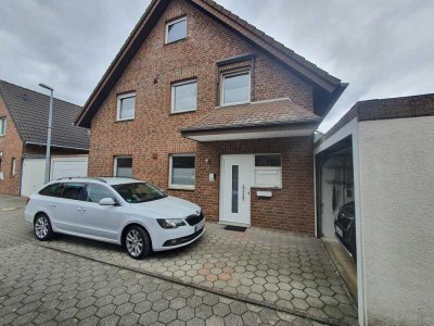Top gepflegte Maisonette Wohnung (112 qm) im 2 Parteienhaus. Garage, Garten, Kamin, Wintergarten.. .