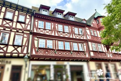 BERK Immobilien - liebevoll sanierte Stadtwohnung mit Altbauflair, Tiefgarage und  Loggia im Herzen